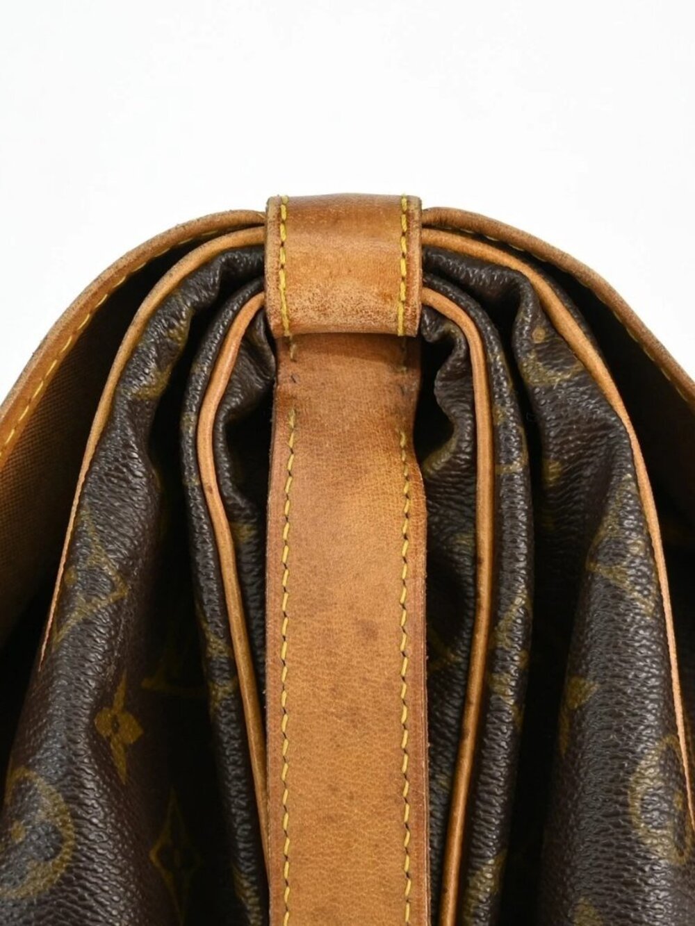 LOUIS VUITTON SAUMUR 35 SHOULDER BAG MONOGRAM - Picture 9 of 16